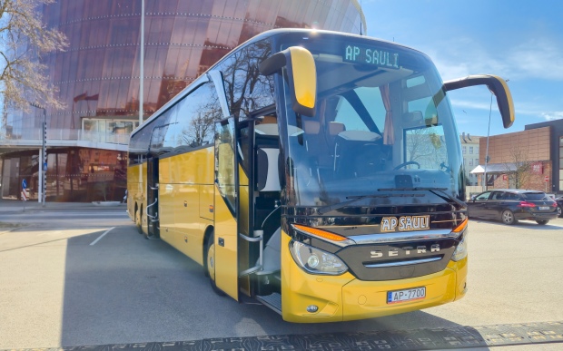 Autobusu noma SETRA S 517 HDH